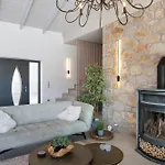 住宿加早餐酒店 Grey Sea View Estate - Luxury With Private Pool & Plunge Pool Katouna