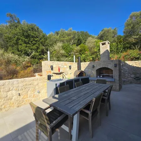 Bed & Breakfast Grey Sea View Estate - Luxury With Private Pool & Plunge Pool 4*