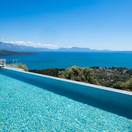 Grey Sea View Estate - Luxury With Private Pool & Plunge Pool Bed & Breakfast