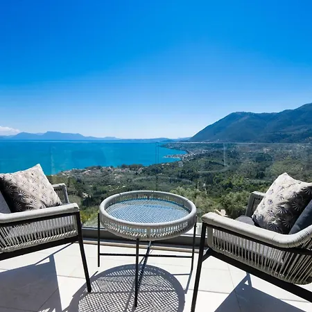 Grey Sea View Estate - Luxury With Private Pool & Plunge Pool Bed & Breakfast