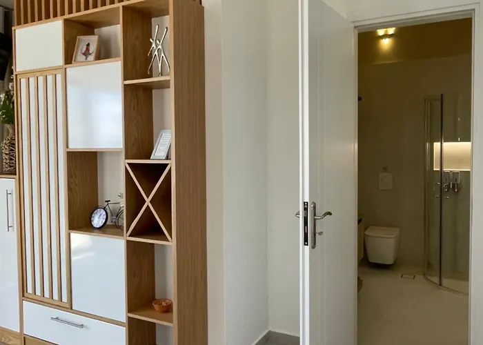 Grey Sea View Estate - Luxury Villas With Private Pool & Plunge Pool Bed & Breakfast